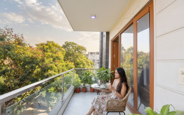 FabHotel Vagmi- 900m from Sikanderpur Metro Station Gurgaon