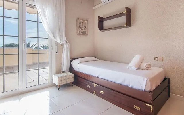 Gallery Villa 650M from the Beach (R81)