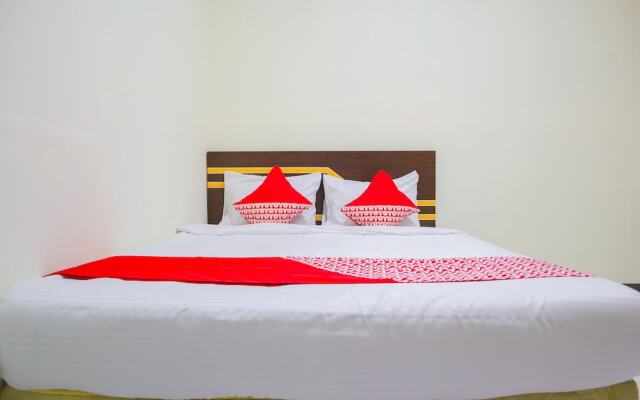 Seven Season Residence by OYO Rooms