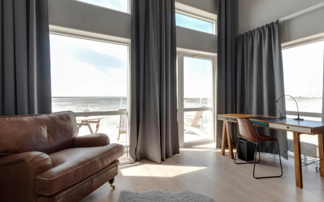 Ocean Hotel