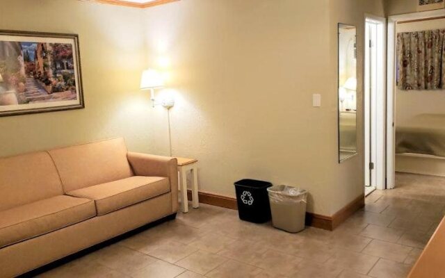 Avondale by the Sea Motel