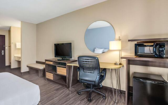 Quality Inn Calvert City - Paducah East