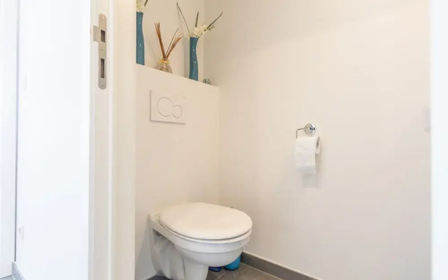 Sunny Apartment With Open Terrace