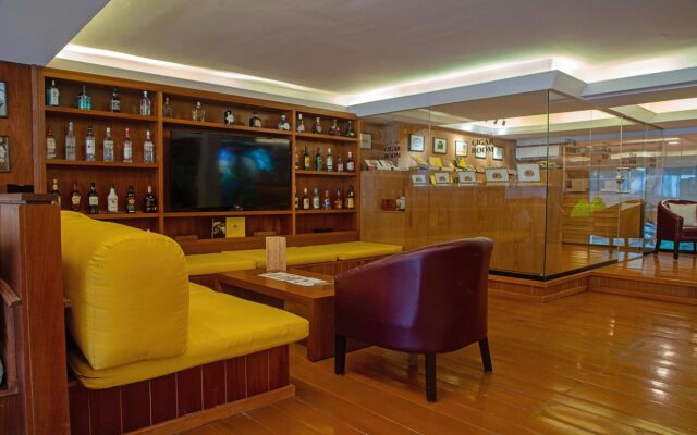 Oh! Oasis Urban Hotel