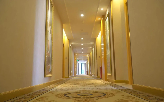 Vienna Hotel (Luhe)