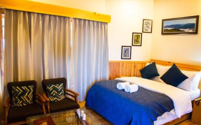1 BR Boutique stay in Kasar Devi-Binsar Road, Almora (58B6), by GuestHouser