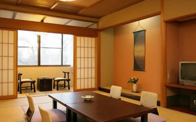 Yamashiro Onsen Ryokan Tatami
