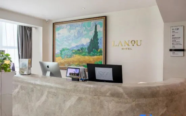 LANOU Hotel (Korla Jindu Square)