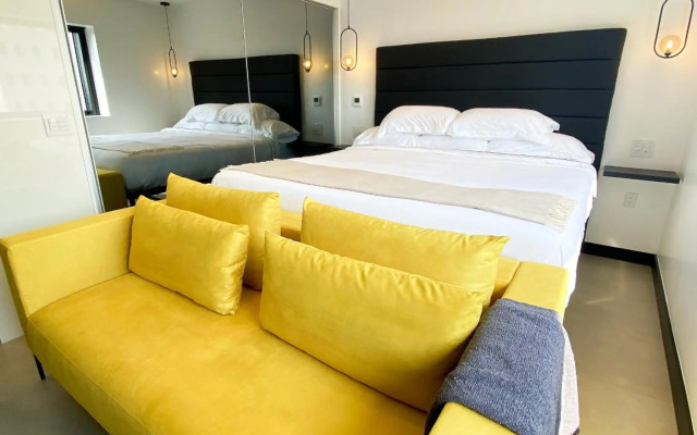 Sampa House