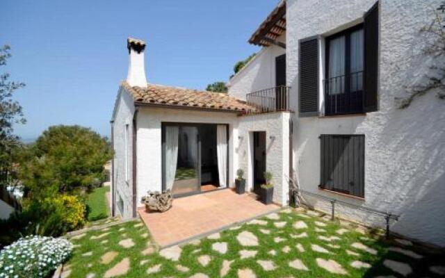 Ref 119. Casa Blanca