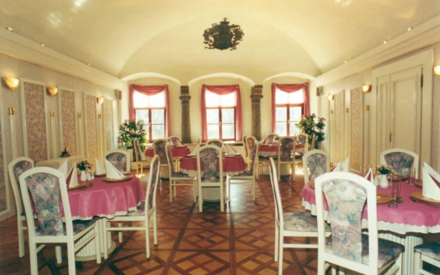 Stela