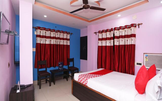 OYO 16058 Classic Inn