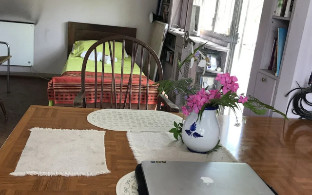 Beautiful Home & Garden