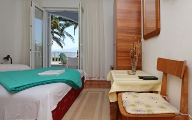 Tomo 1 - at the Beach - RA3