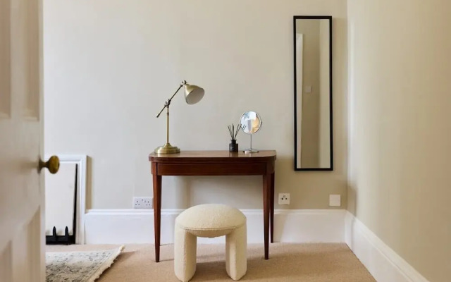 The Earl's Court Hideout - Lovely 4bdr House With Garden