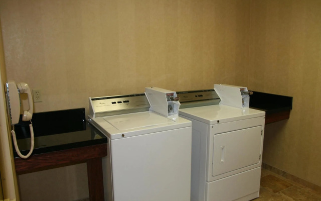 Hampton Inn & Suites Enid