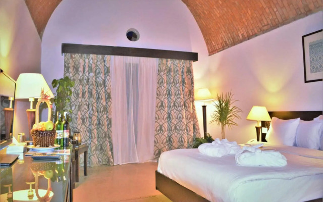 Rohanou Beach Resort