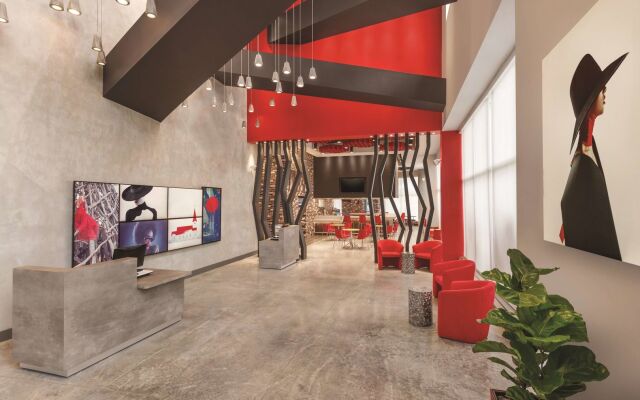 Kompose Boutique Hotel Miami Airport