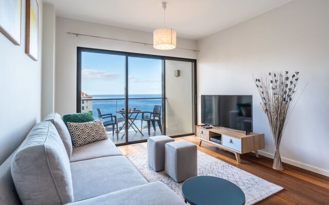 Centromar Bella Vista by Atlantic Holiday