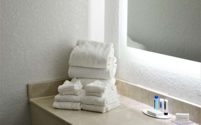 Country Inn & Suites by Radisson, Fairview Heights, IL