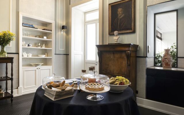 Ricciardelli Luxury Studios