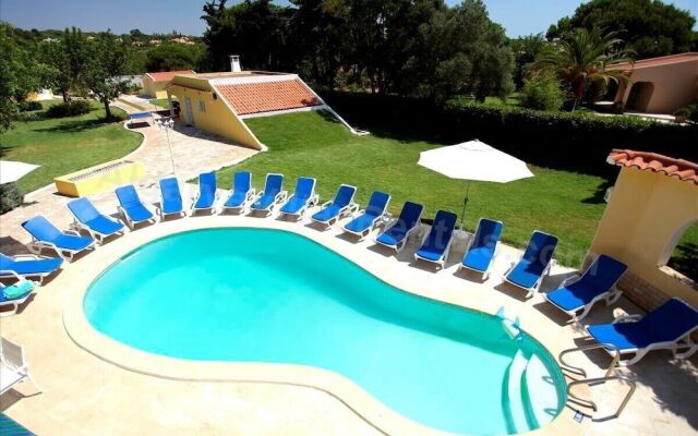 Outstanding Villa With Heated Pool