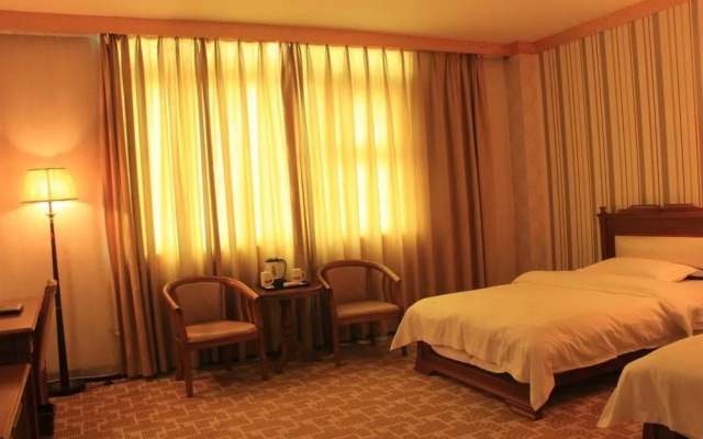 Super 8 Hotel Guangzhou Baiyun Airport Renhe Station Inn