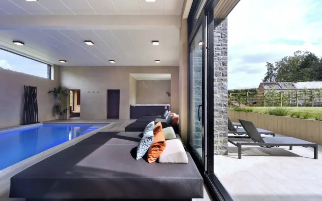 Luxury Villa Retreat at Durbuy Suites for 12 Pers
