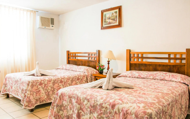 Hotel Vallartasol