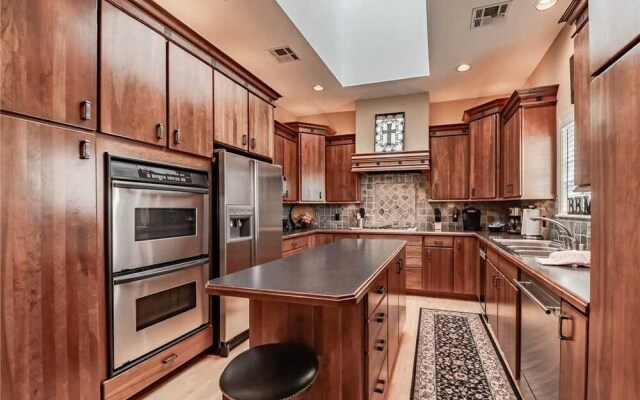 A Trip to Heaven - Five Bedroom Cabin