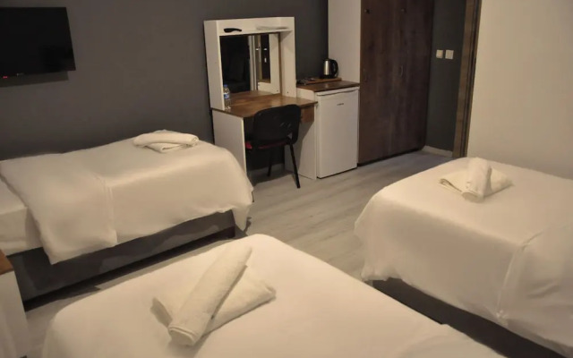 AKS Royal Otel
