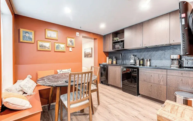 Quebec City 2 Bedroom Treasure