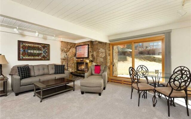 Stonebridge Condominiums