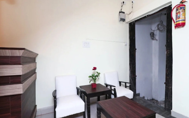 Hotel Royal Monarch by OYO Rooms