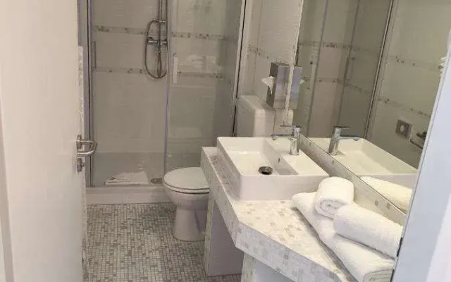 Ch-Hotel Luka