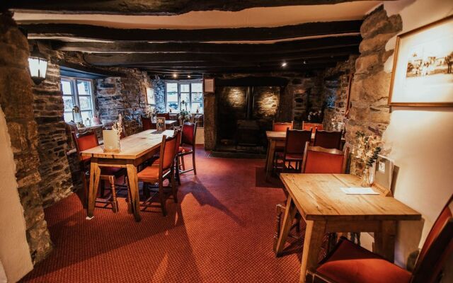 Bearslake Inn