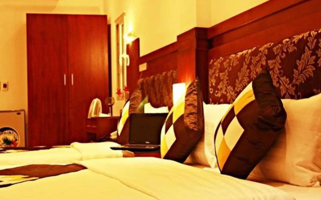 La Dora Hanoi Hotel & Travel