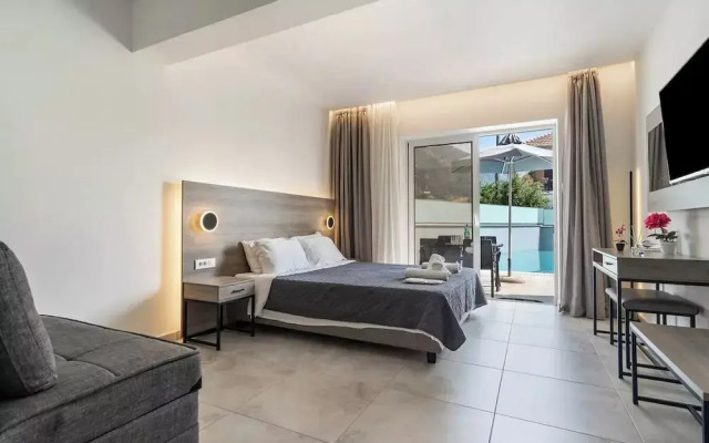 Blue Star Aparthotel
