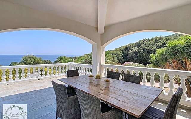 Seaview villa Marlau