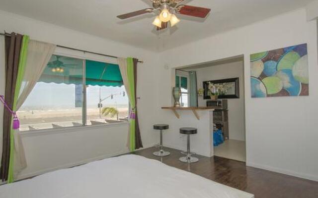 Entrada Playa Suites