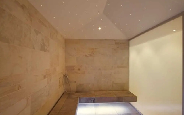 Best Western Premier Ambassado