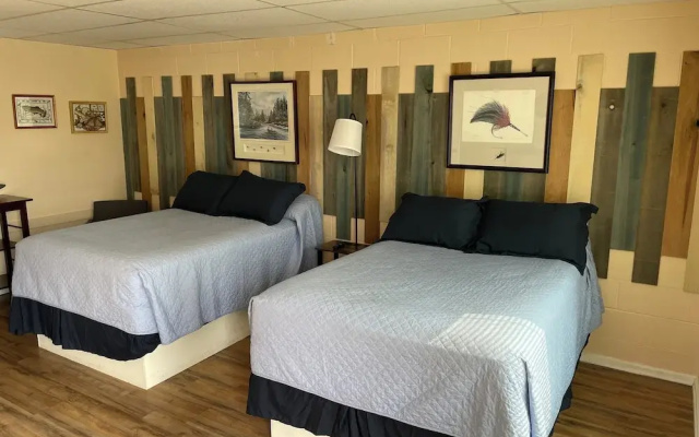 Riverview Inn