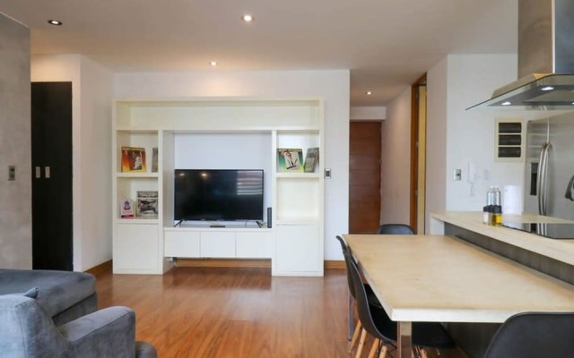w Picturesque 2BR at Malecon