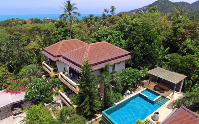 Baan Rawee Villas