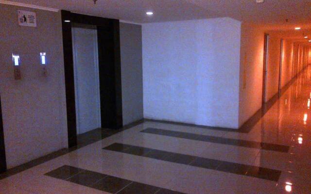 Puncak Permai Surabaya Apartemen unit 1733