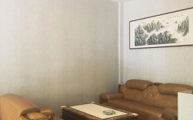 Xingcheng Business Inn