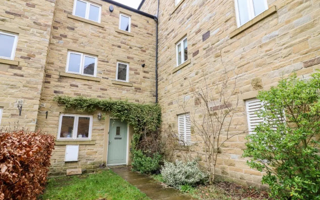 15 Tannery Lane