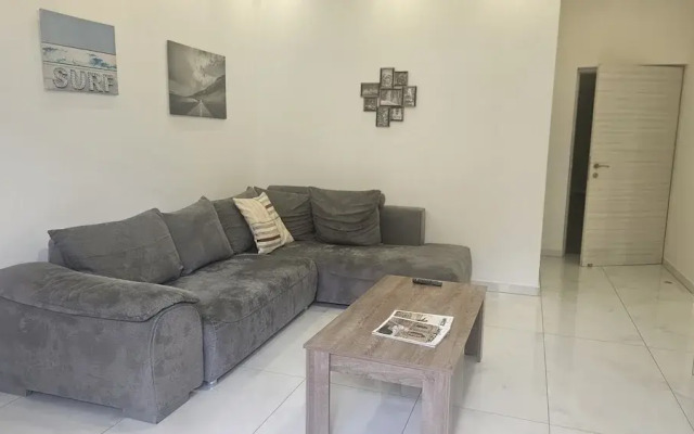 12 LCA - Stay Finibreeze Apartment