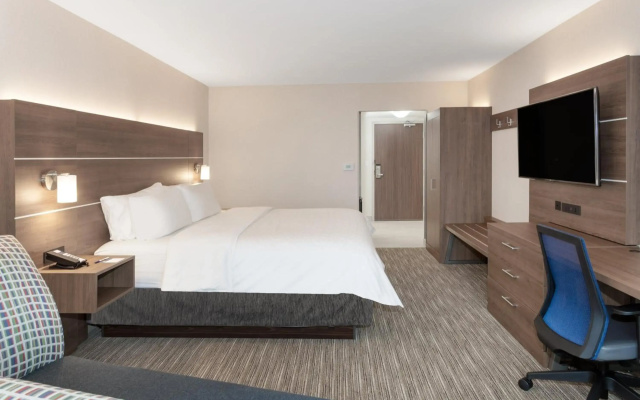 Holiday Inn Express & Suites Downtown Ottawa East by IHG