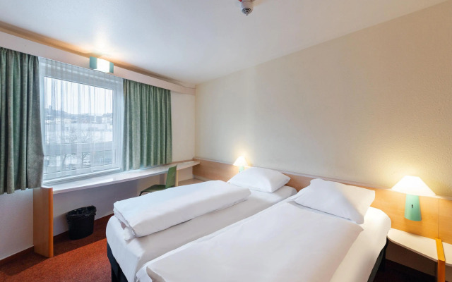 B&B HOTEL Wuppertal-City